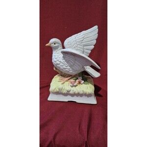 Vintage Towle Fine Porcelain White Dove Music Box  7x5x3 3D Roses Peace Love EUC